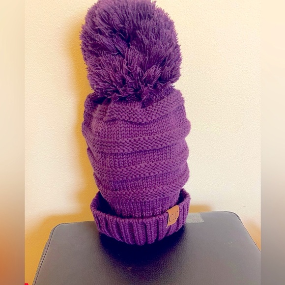 C.C Beanie - Picture 2 of 2